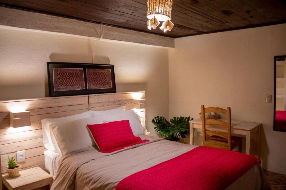 Bed and Breakfast Casa Cheleb à San Cristóbal de Las Casas Extérieur photo